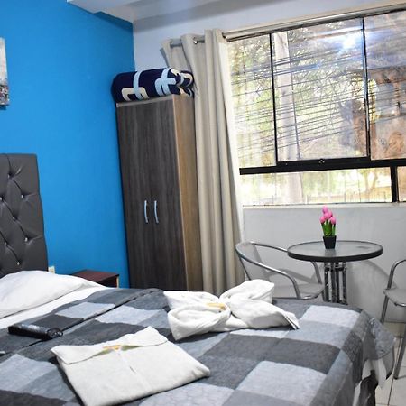 Aypa Hostal Трухильо Екстериор снимка