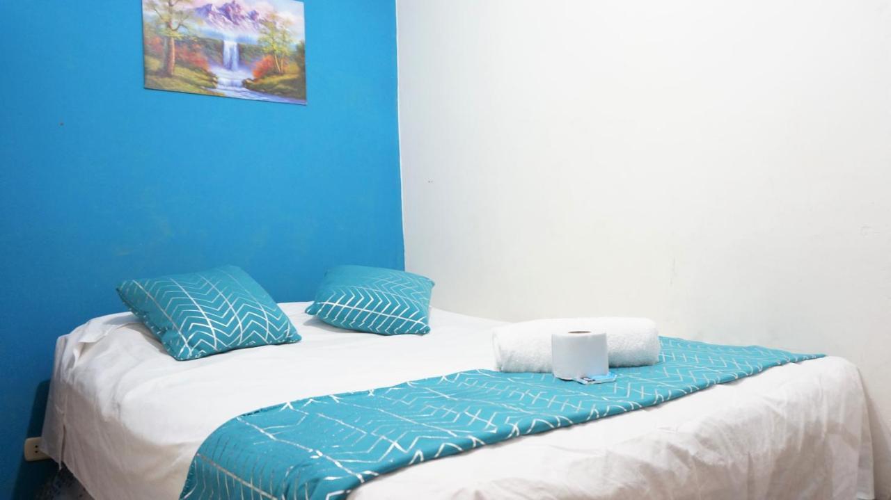 Aypa Hostal Трухильо Екстериор снимка